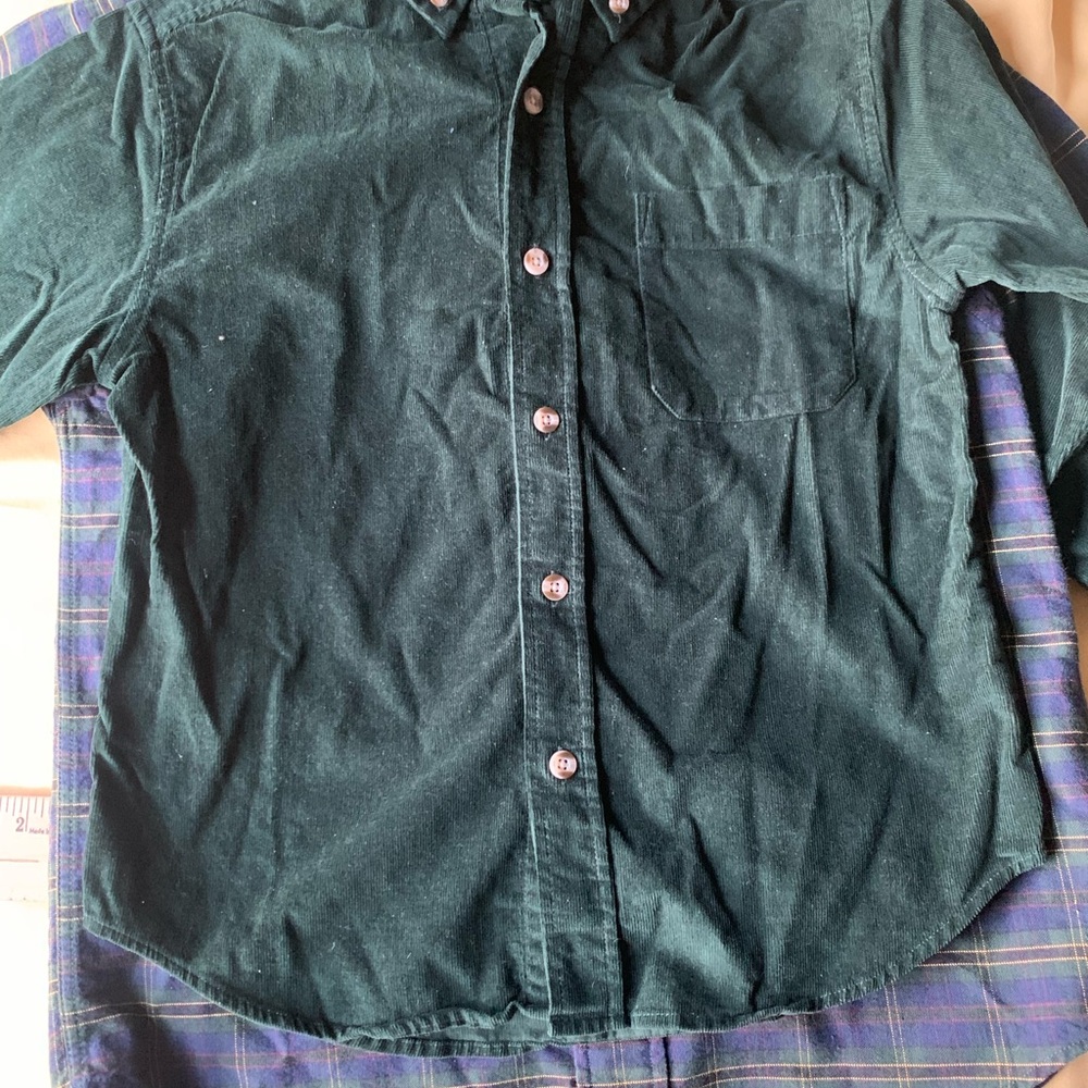 Izod Forest Green Fine Wale Corduroy Shirt Tortoise Shell button up SZ 7 boys
